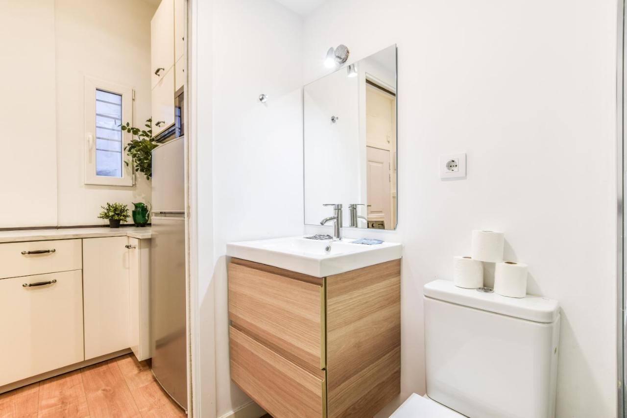 Apartamento Acogedor En El Barrio De Las Letras Apartment Madrid Bagian luar foto