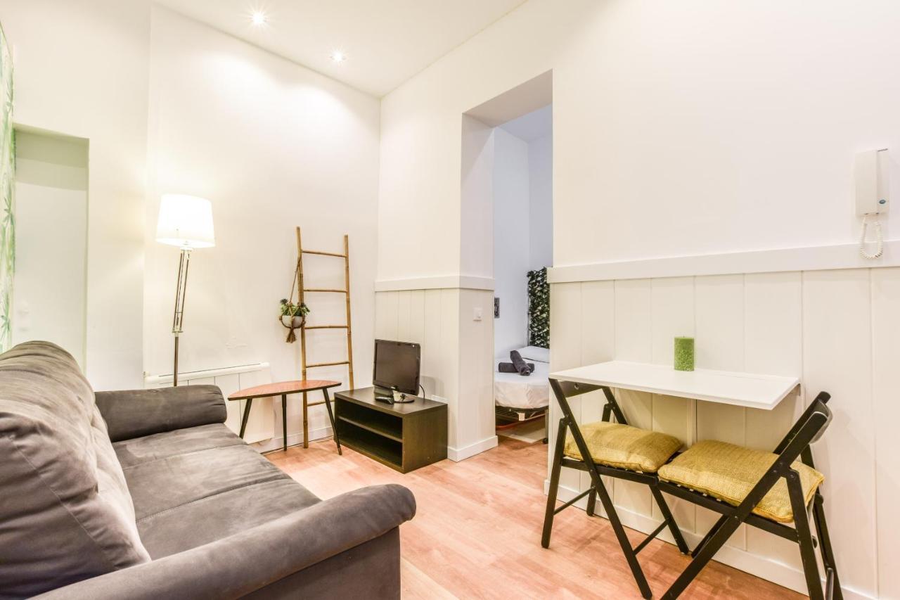 Apartamento Acogedor En El Barrio De Las Letras Apartment Madrid Bagian luar foto